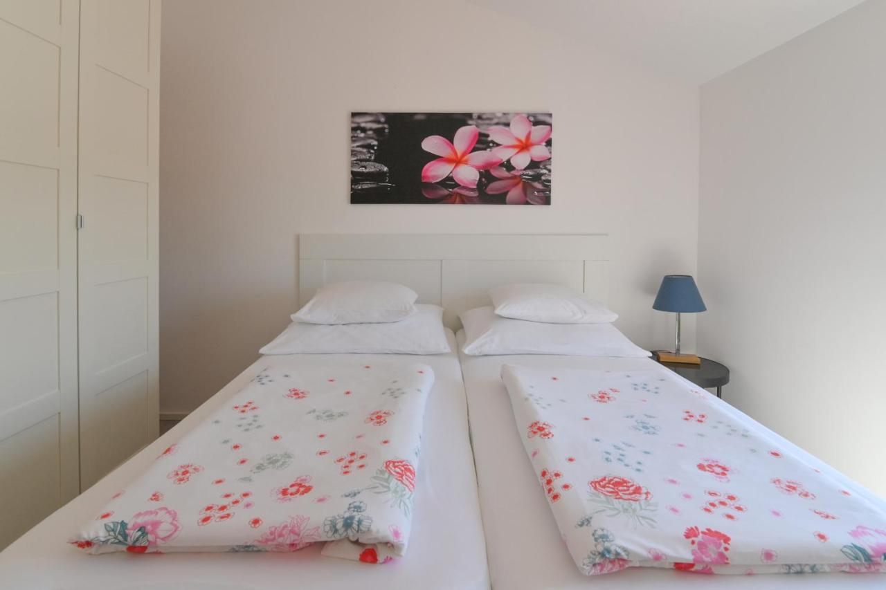 Apartments Basic Sveti Anton 88 Malinska Kültér fotó
