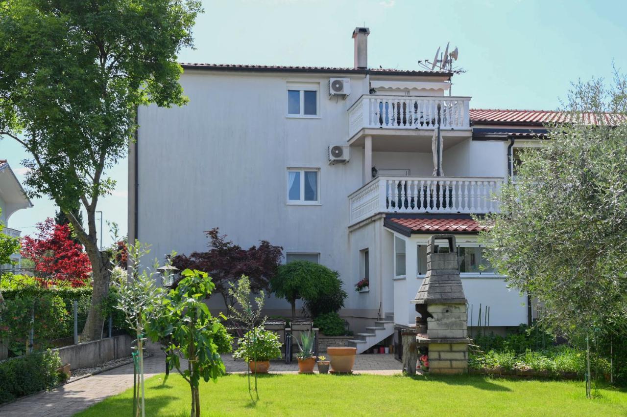 Apartments Basic Sveti Anton 88 Malinska Kültér fotó