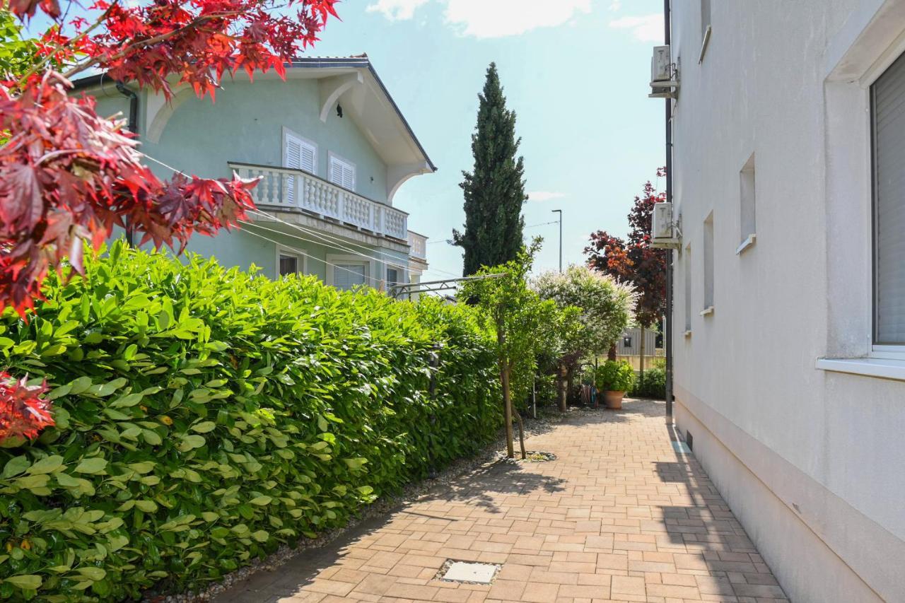 Apartments Basic Sveti Anton 88 Malinska Kültér fotó